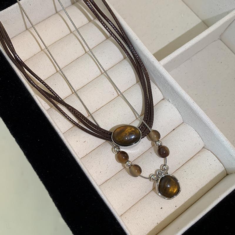 Retro Heart-shaped Bow Pendant Necklace for Women, New Chinese-style Zen-inspired Feather Peace Pendant