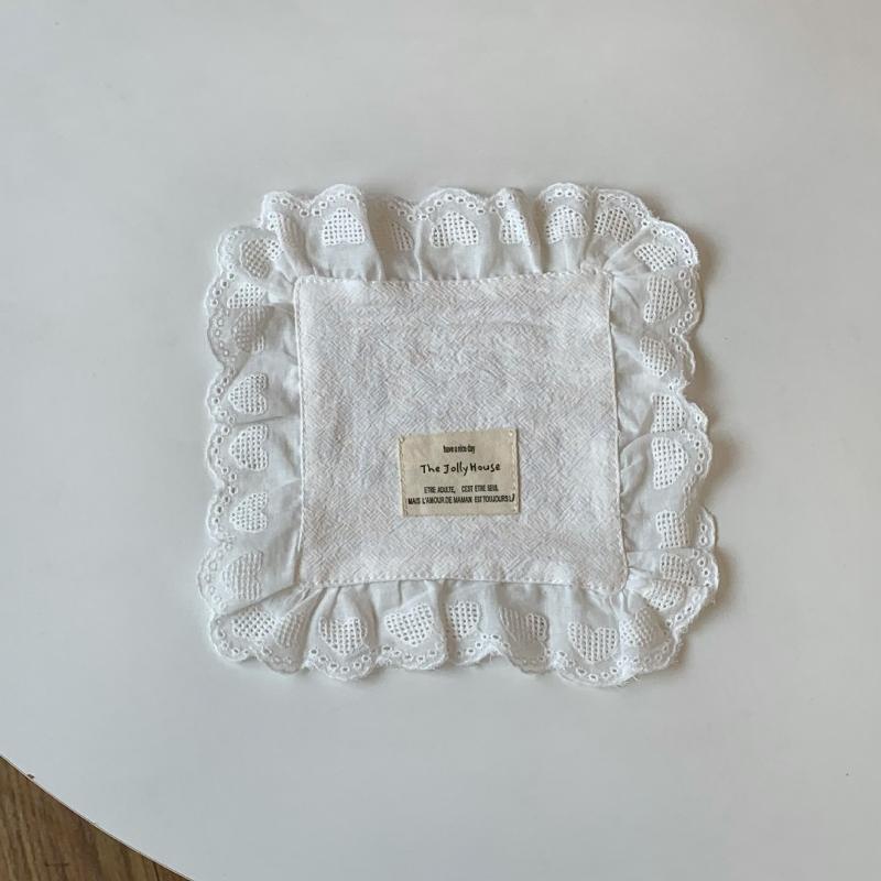 Korean Style Soft Flounced Lace Ruffle Placemats Non-Slip Dustproof Table Pads for Living Room Tea Table Decor