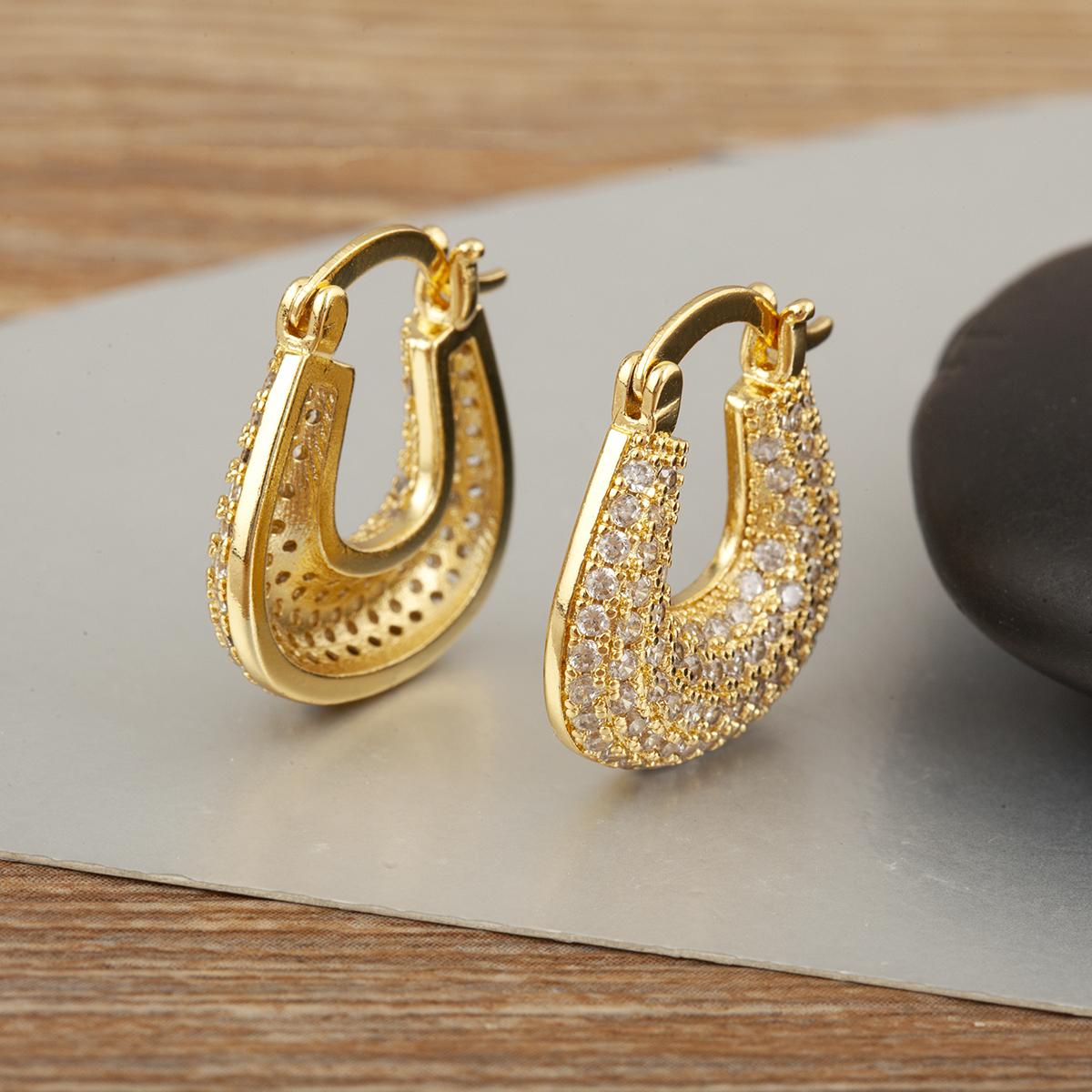 

Nidin High Quality U Shape Copper Inlaid White/Colorful Zircon Hoop Earrings For Women Female Wedding Party Ear Jewelry Gifts белый