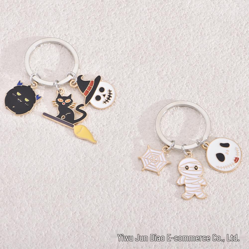 Cross-border Halloween Ghost Keychain: Alloy Drop Oil Decoration Charm Pendant