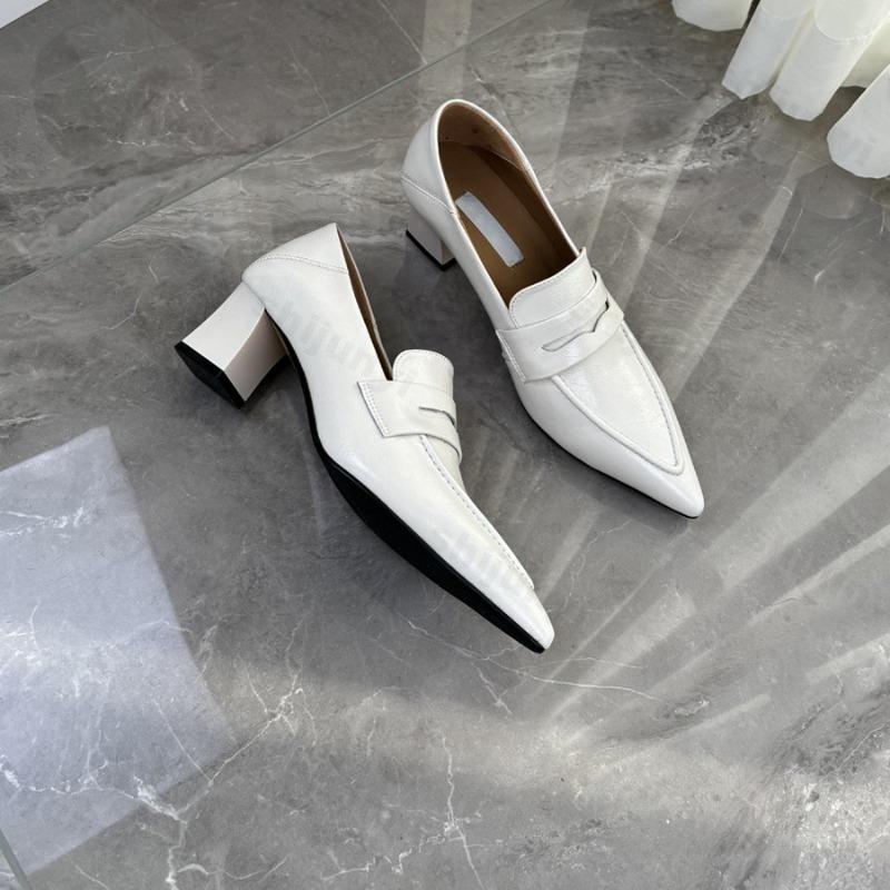 Women Leather Shoes 2026 Spring British Retro Square Heel Pointed Toe French Dress Shoes Elegant High Quality High Heels Loafers