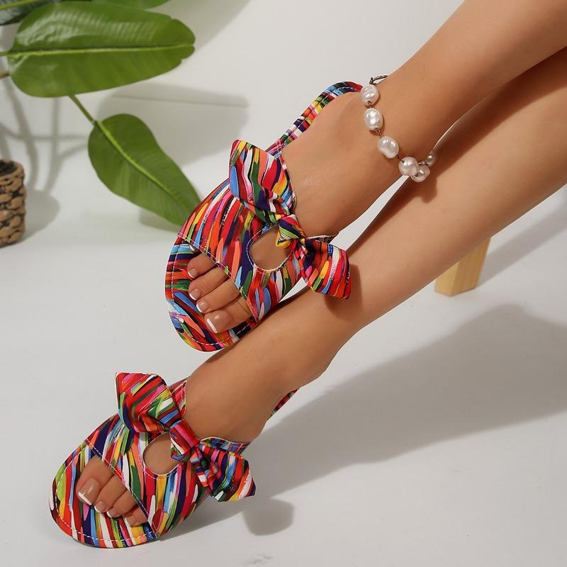 New Flat-bottomed Round-toe One-piece Women's Shoes and Large-sized Flip-flops