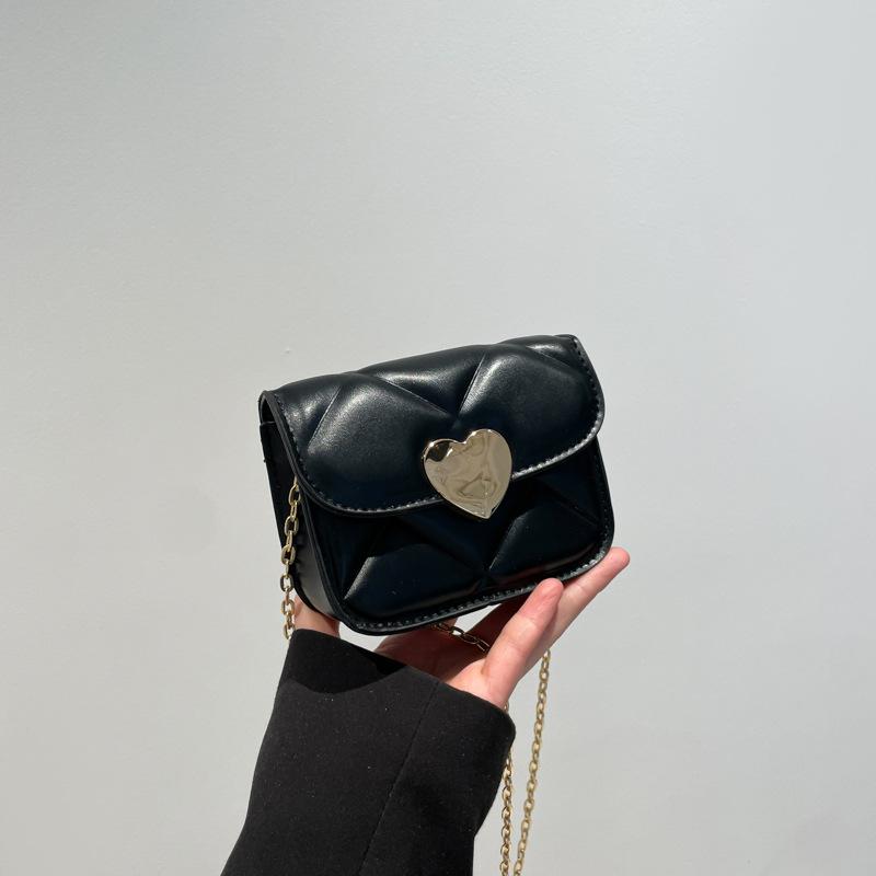 Women's solid color simple shoulder bag 2025 high-end new chain bag, popular messenger bag this year, small square bag for women