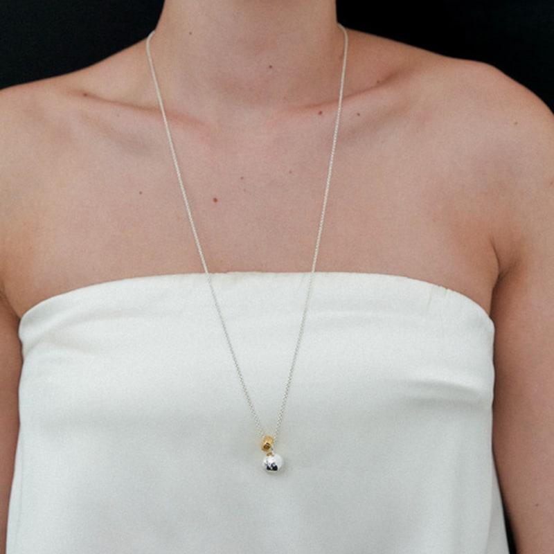 MIDNIGHT MOMENT Pass Ball Mix Necklace