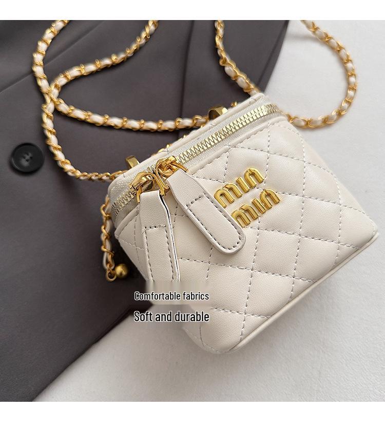 Štýlová mini taška cez rameno: Voňavá Štýlová Crossbody taška s retiazkou