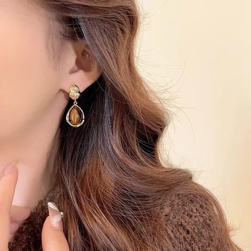111 silver needle antique tiger's eye stone retro earrings, design temperament Maillard earrings earrings