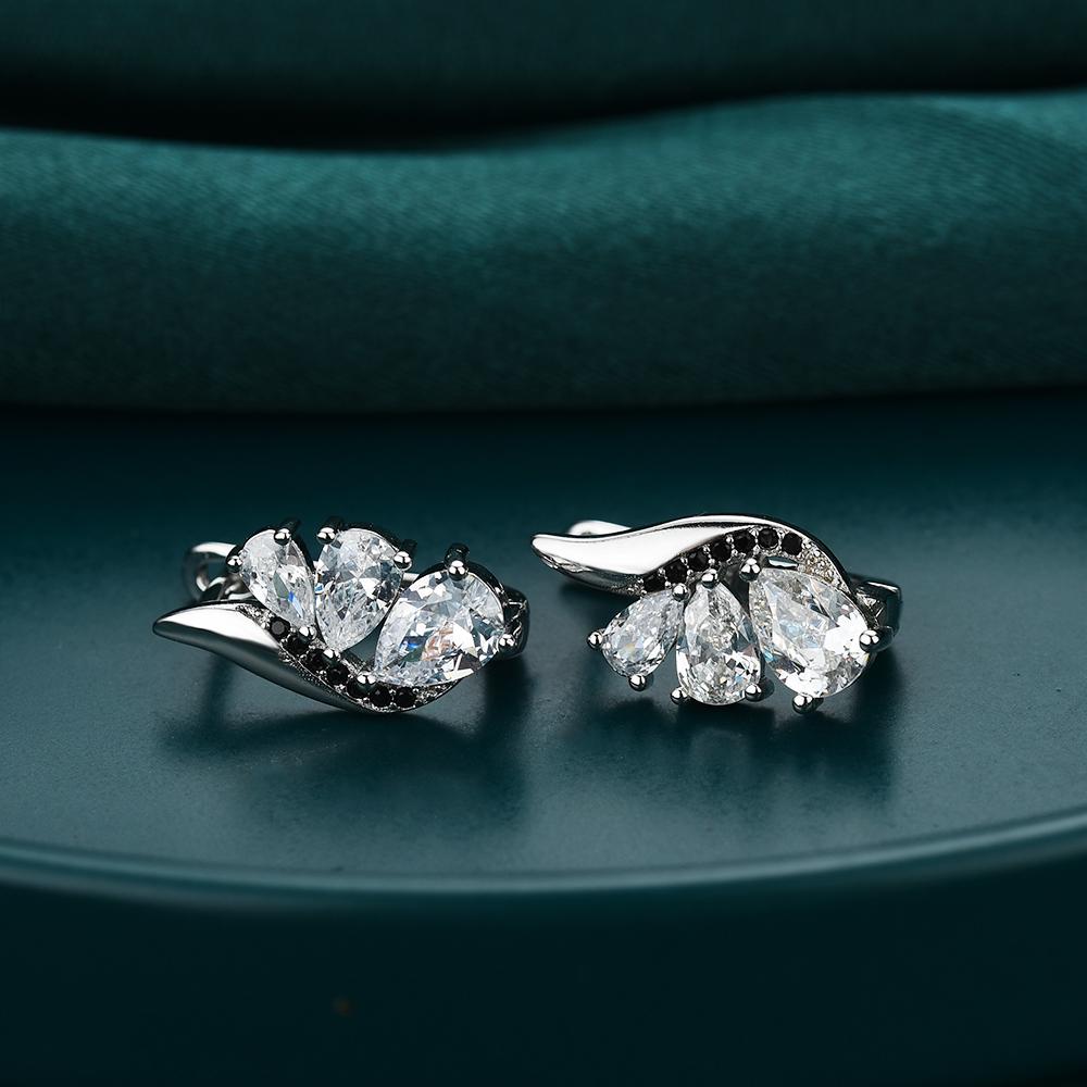 Black Awn Black Drop Earrings