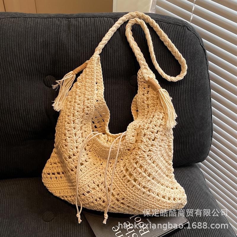 Large capacity woven bag women's 2025 new summer seaside vacation straw bag versatile commuter shoulder tote bag