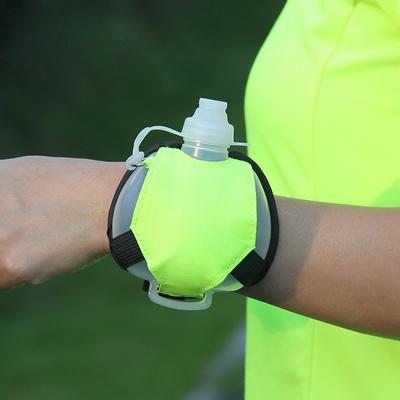 Outdoor Sports Wasserkocher Tragbarer Laufarm Wasserkocher Plastikwasserflasche Militärisches Training Sommercamp Geschenkbecher