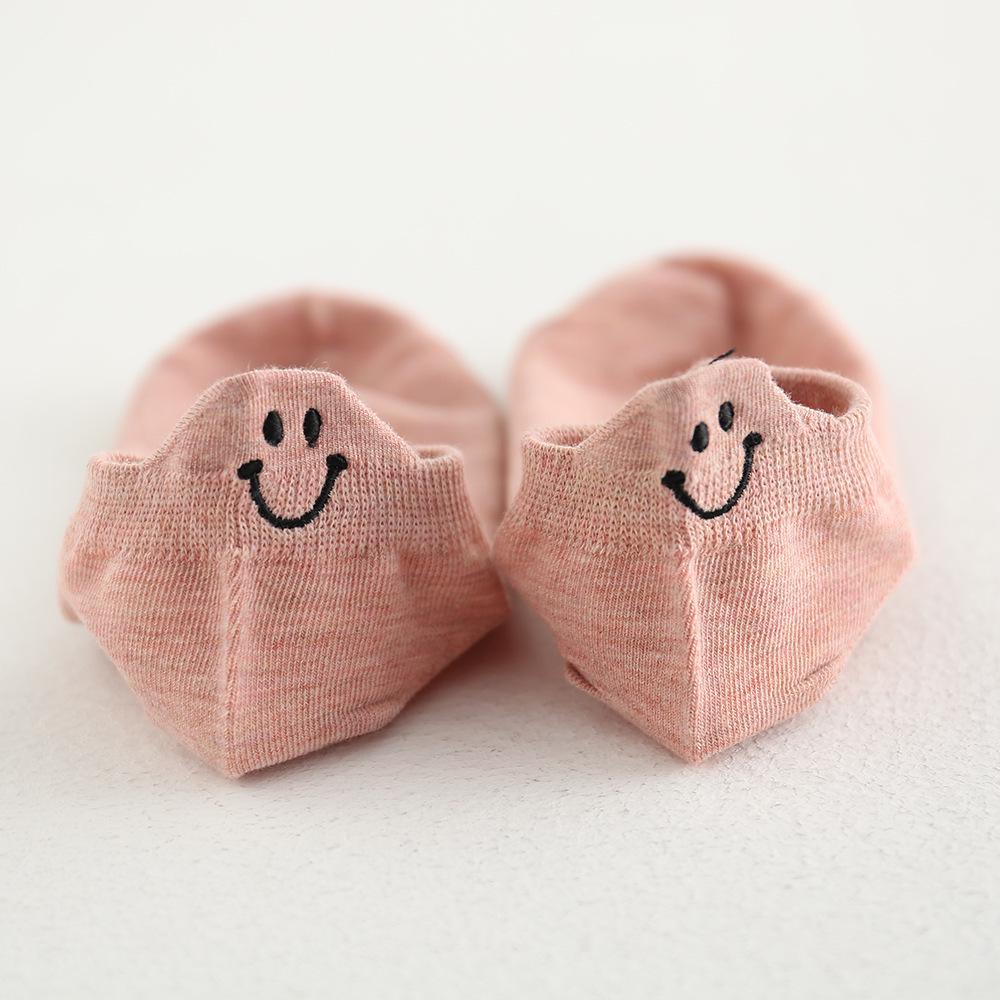 Chaussettes de cheville brodées lapin et carotte de dessin animé mignon printemps/été 2022 pour femmes