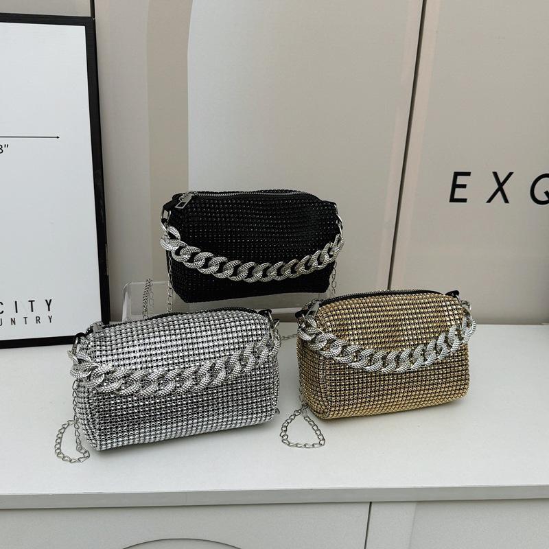 Full Diamond Bag Women's 2025 Spring and Summer New Hot Diamond Banquet Bag High-end Chain Rhinestone Shoulder Messenger Bag