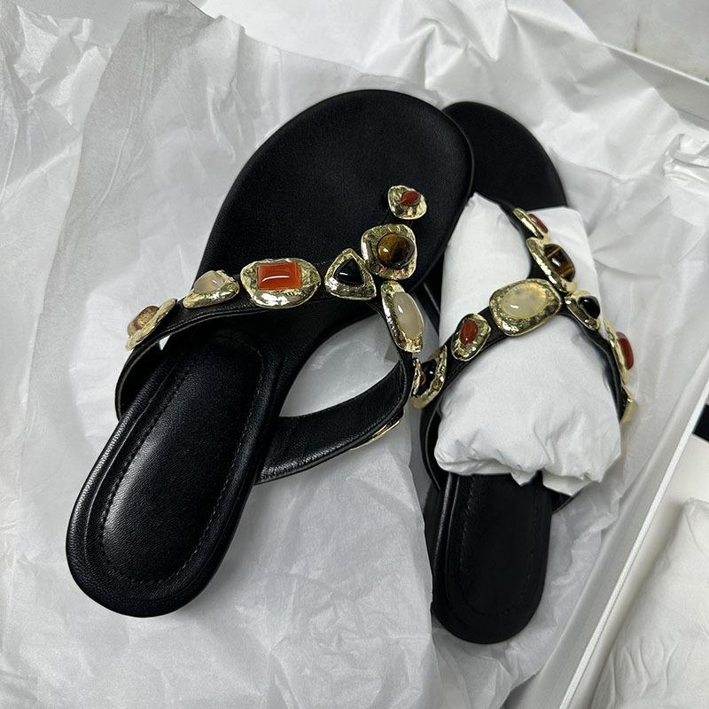 

Retro flip-flops women s 2025 new toe rhinestones fashion one-pedal slope heel French outer small sandals 40
