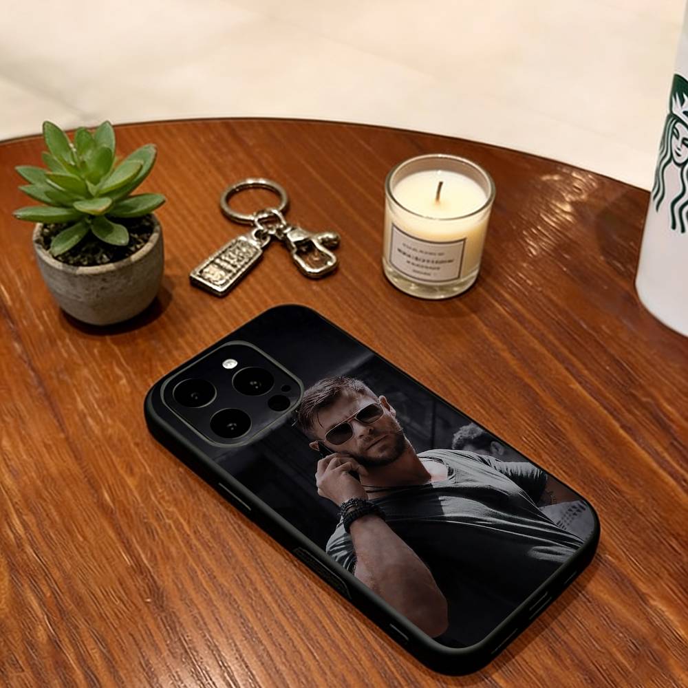 Chris Hemsworth Phone Case For iPhone 17, 16,15,14,13,12,11 Plus,Pro Max, Others Soft Black Cover