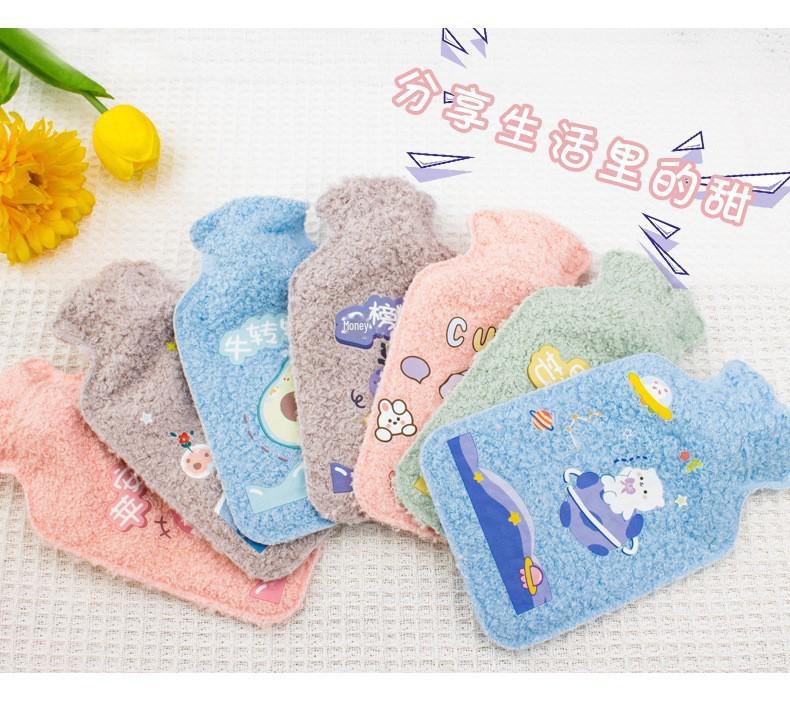 Cute Cartoon Plush Hand Warmer: Mini Water-Filled Hot Water Bag for Students and Babies