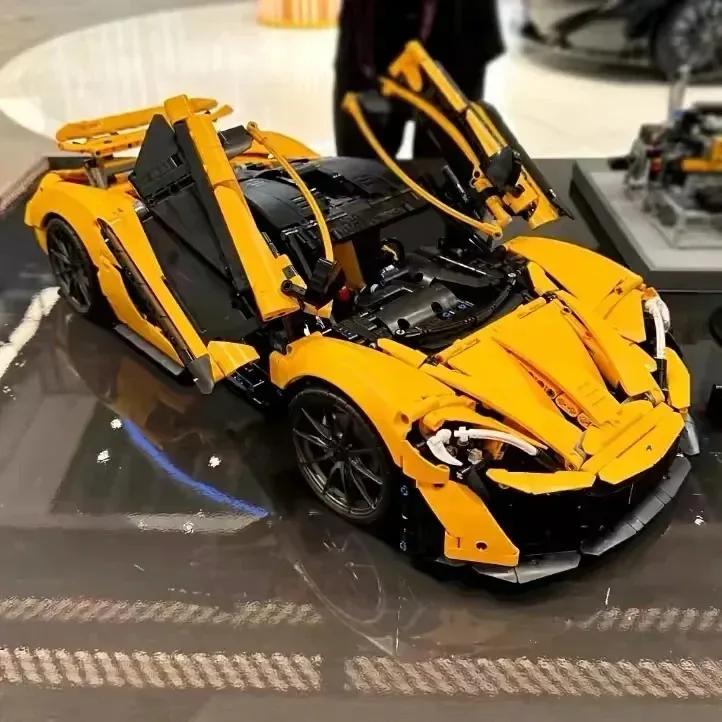 3898ks Nový P1 Super Závodní Auto Model Stavebnice 1:8 Sestavitelných sad Kostky Technické hračky Pro děti Vánoční dárky
