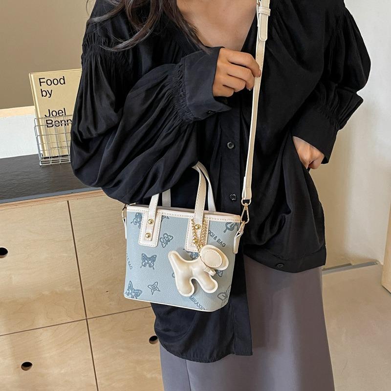 Niche Fashion Portable Small Bag Women's New Texture Messenger Bag Casual Versatile Bucket Bag