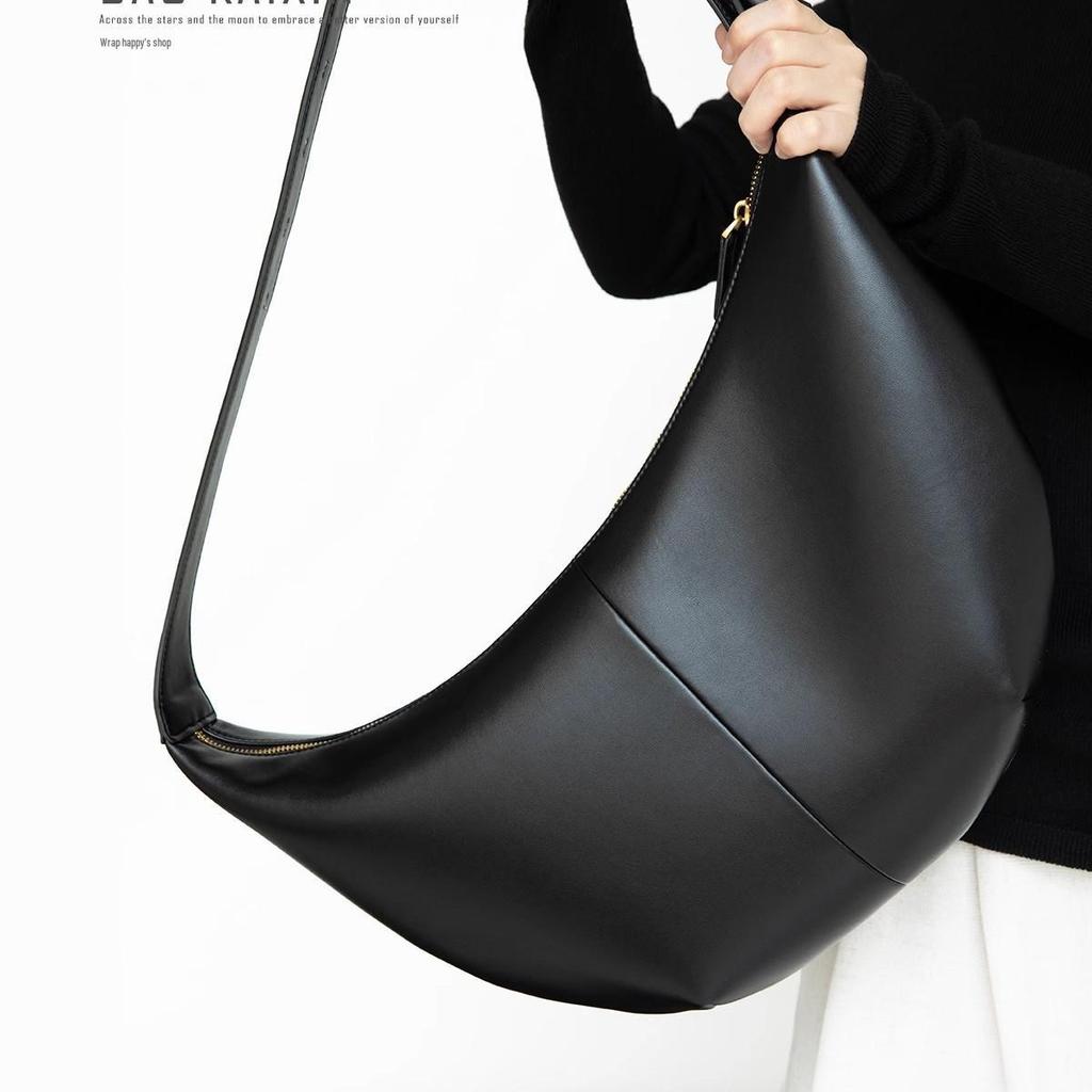 Niche Design Large Capacity Black Dumpling Shoulder & Crossbody Bag
