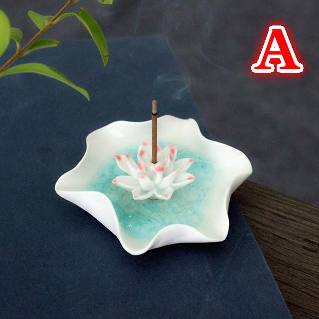 Handmade Ceramic Crafts Lotus Incense Base Aromatherapy Burner Sandalwood Stick Incense Holder for Living Room Home Decor