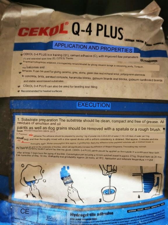 Q4 plus hydrogel tile adhesive 5 kg