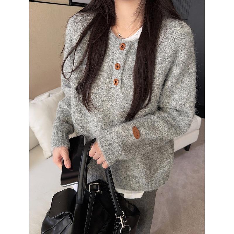 

Henry collar knitted sweater women s autumn and winter thickened warm button design long sleeve fashionable soft waxy inner bottom top S