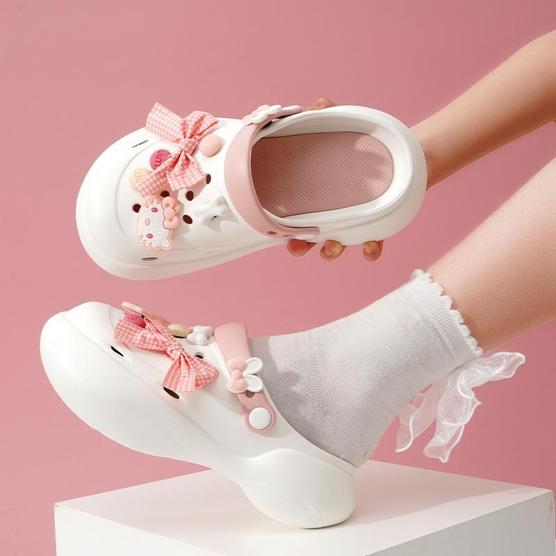 

women wear new thick-soled cute cartoon stepping on shit feeling home wear seaside beach shoes cool slippers women 39/40