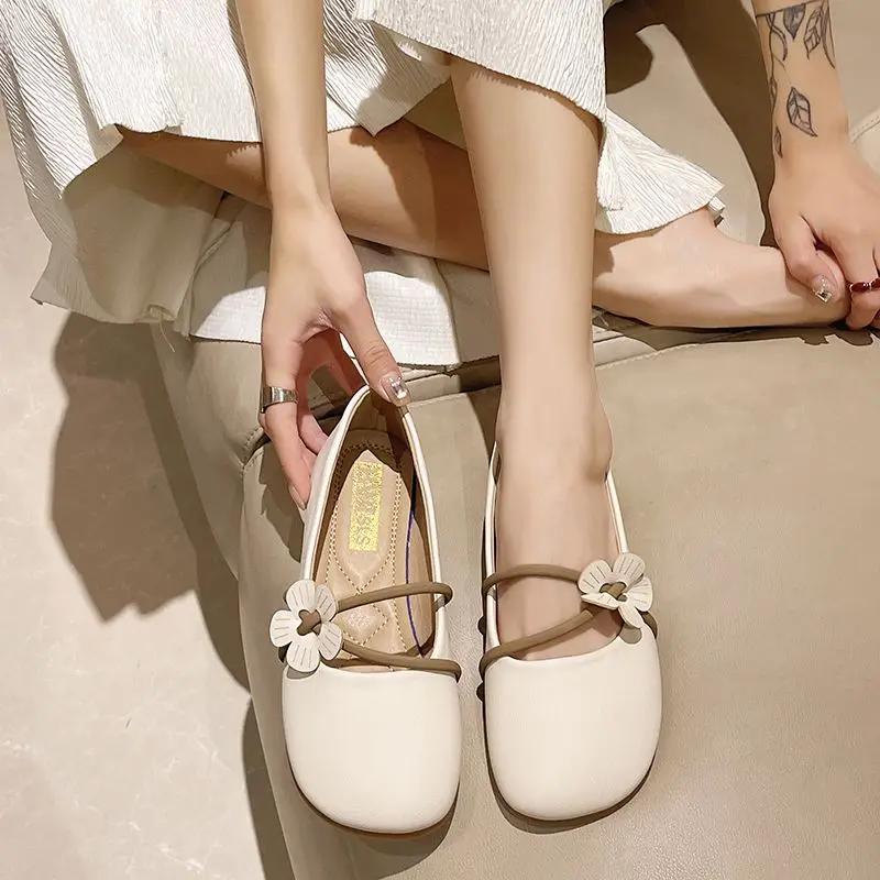 Fashion Shoes for Women Office Moccasins Slip-on Soft Bottom Chic and Elegant 2025 Trend Offer Spring 39 Woman Flats Korean Style Summer
