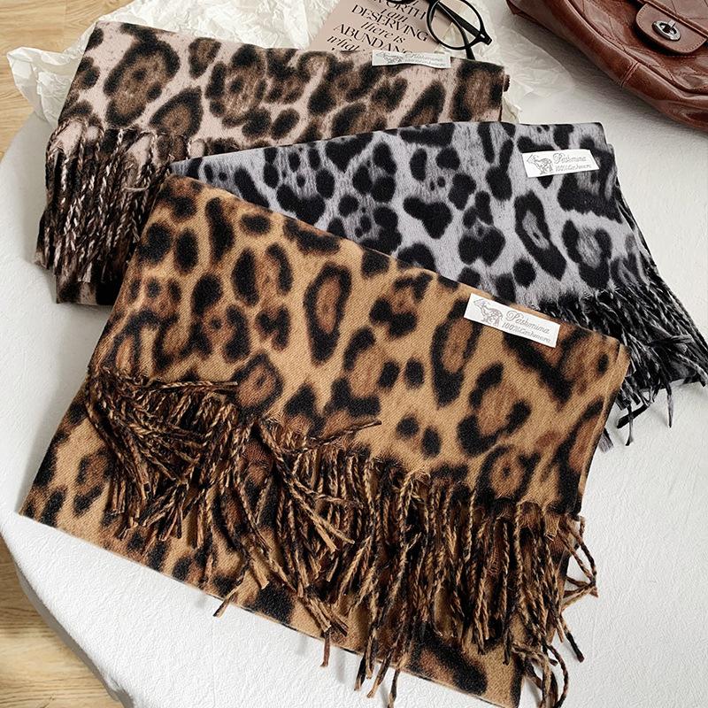 Retro Leopard Print Scarf Women's Winter Neck Warmer Niche Design Fringed Thickened Warm Wholesale
