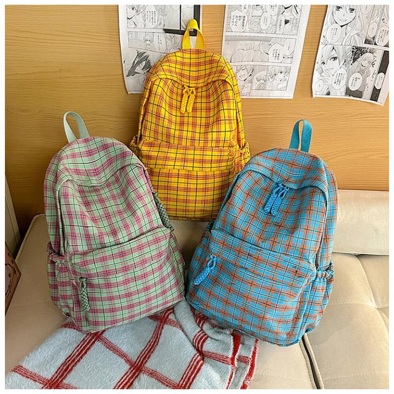 Simple Plaid Nylon Backpack Retro Large Capacity Casual Backpack with Multiple Pockets Suitable for Daily and Student Use