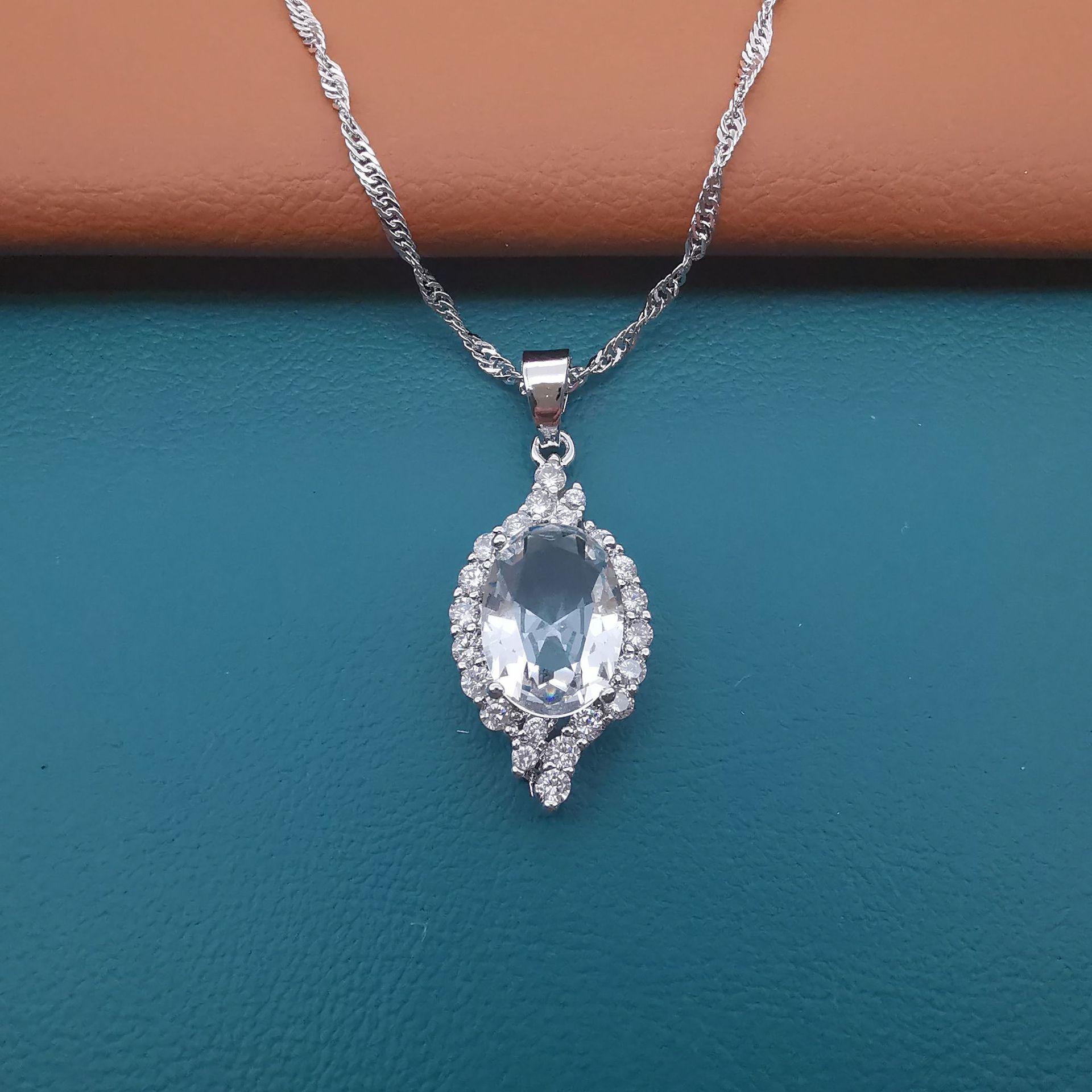 

Модные аксессуары Персонализированные и простые ожерелья