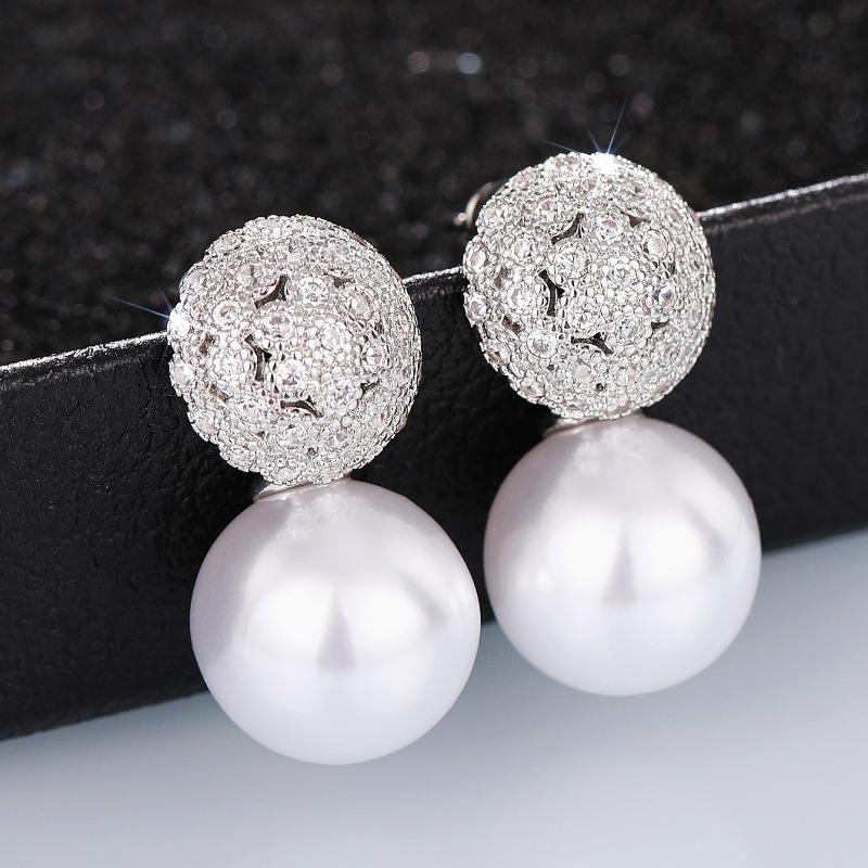 Women's stud earrings, full diamond imitation pearl princess earrings, round geometric dress accessories