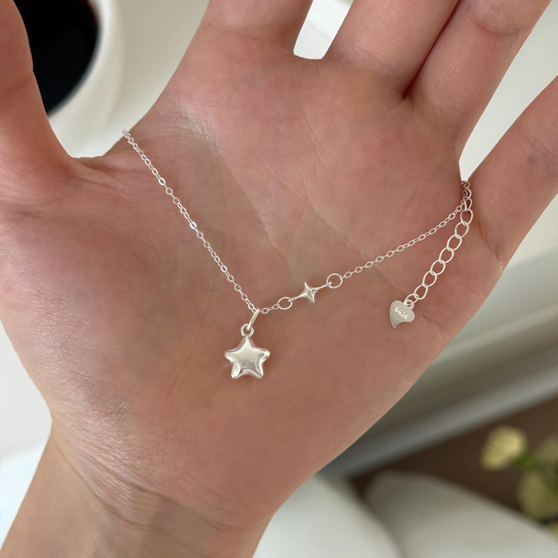 Women s Simple Lucky Star Pendant Necklace: Elegant, Versatile, Light Luxury Clavicle Chain, Trendy INS Style
