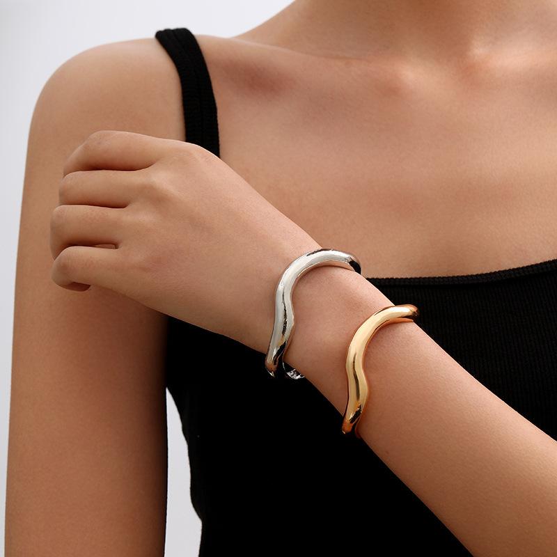 Bracelet INS Minimalist Irregular Wave Jewelry Metal Glossy Bracelet Ladies Jewelry