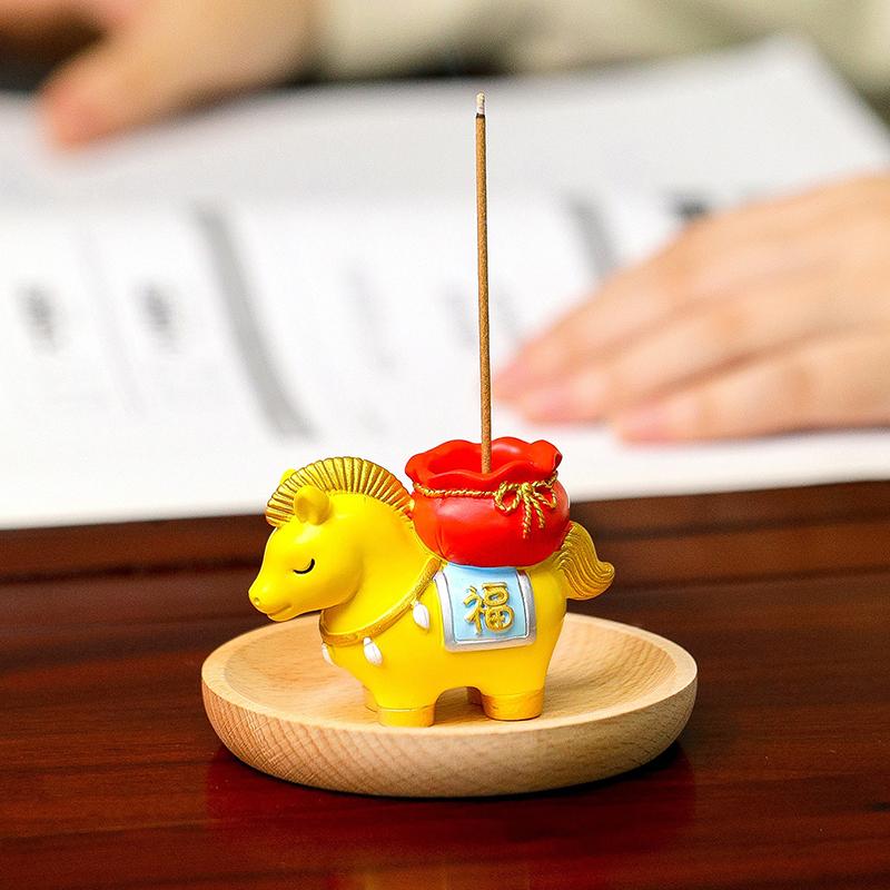 Harzmaterial Sternzeichen Pony Räuchergefäß Ornamento Design Kreativer Räucherstäbchenhalter Ponyform Brenner 2026 Jahr des Pferdes