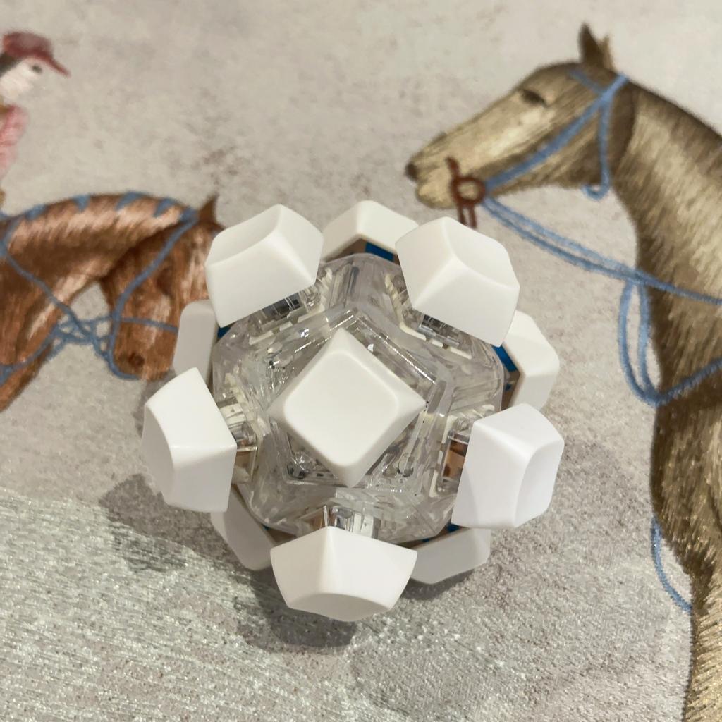 Botão de descompressão 12 teclas Luz piscante Bola cubo mágico Botão de descompressão Bola teclado Botão de pressionar com a ponta do dedo Brinquedo de eixo de teste