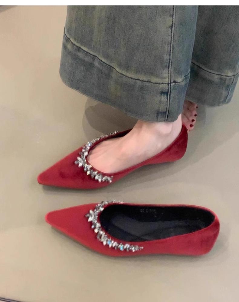 Temperament rhinestone pointed single shoes women's spring, summer and autumn 2025 French sweet velvet red light mouth soft sole evening shoes