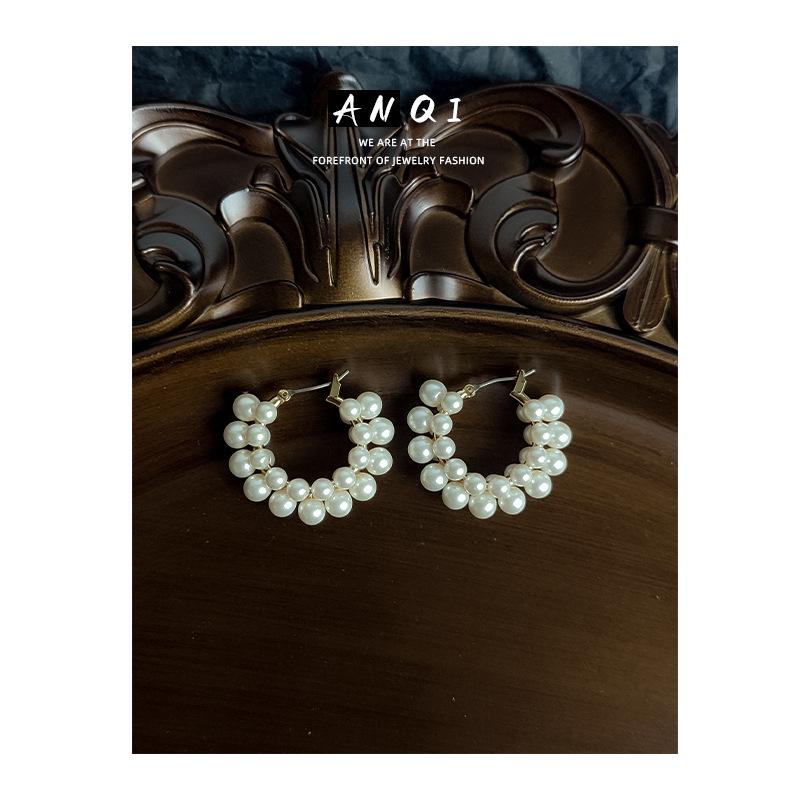 

Роскошные серьги-кольца с жемчугом с покрытием из 18-каратного золота: Элегантный, Стильный, Ретро Дизайн