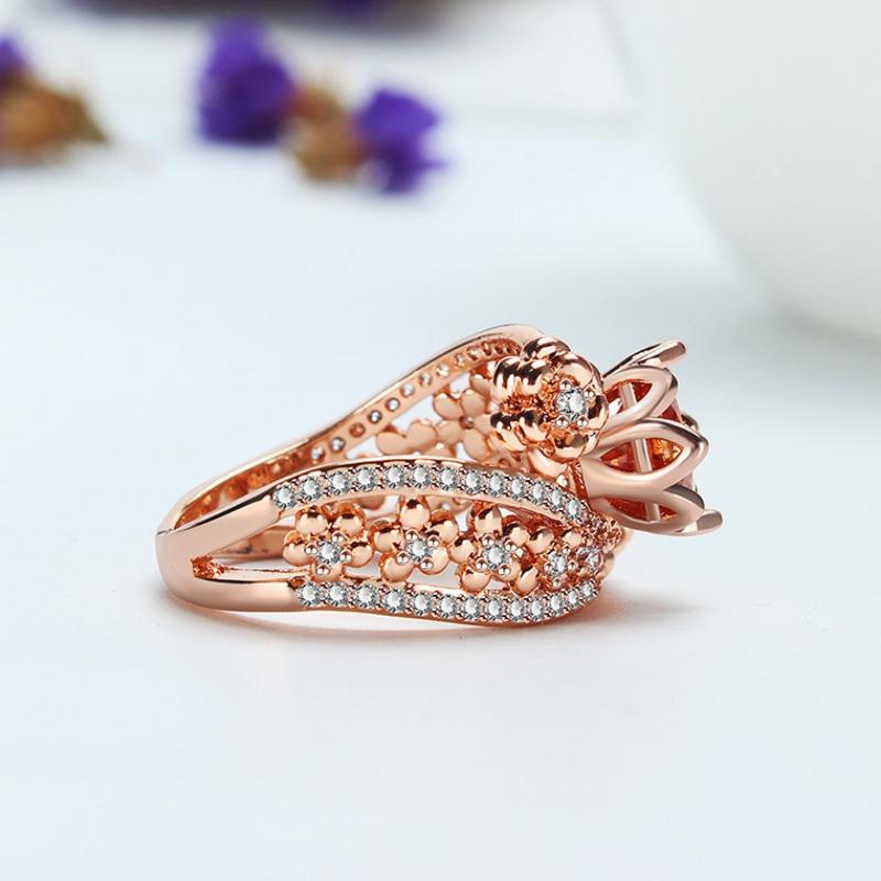 Popular Flower Jewelry European and American Fashion Zircon Hand Jewelry Princess Engagement Ring Rose Gold Plated Ring