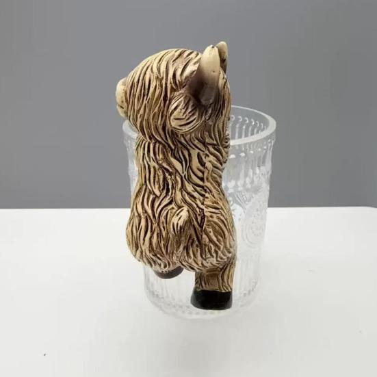 Dekorace květináče Highlandská kráva Vodotěsná Nerezavějící Realistický tvar Závěs na zahradní květináč