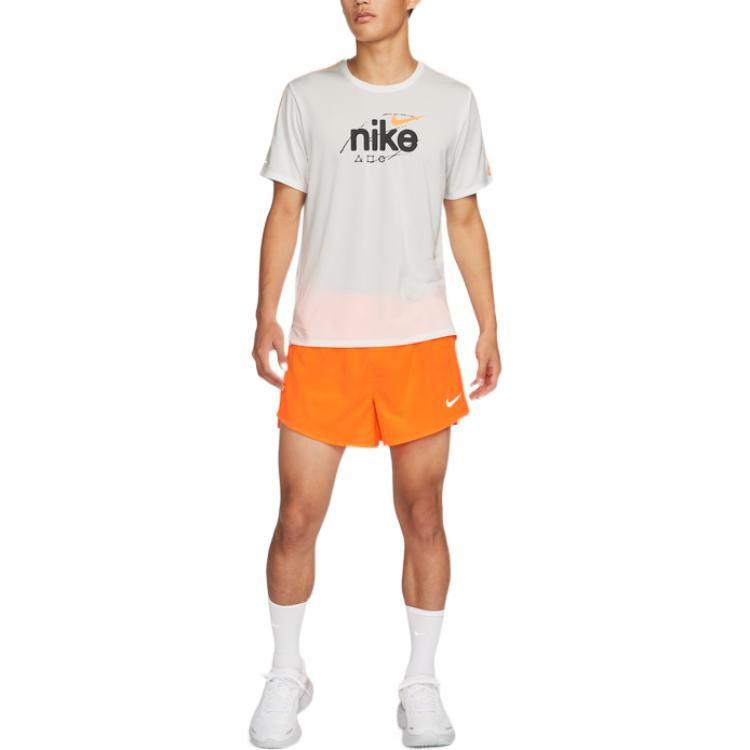 Nike T Shirts Men's Mountain Peak White Crew Neck Moderate Straight Fit DQ4735-121