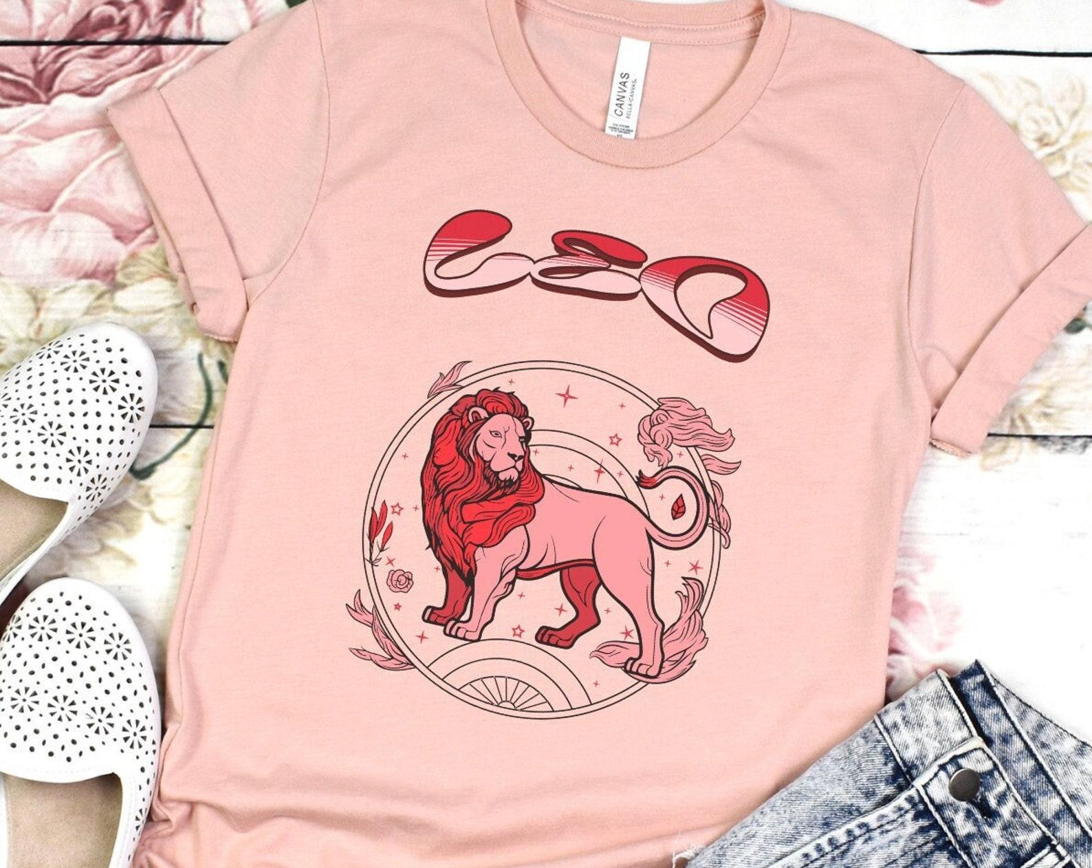 Zodiac Leo Vintage Tee: Celestial Astrology Oversized Shirt S