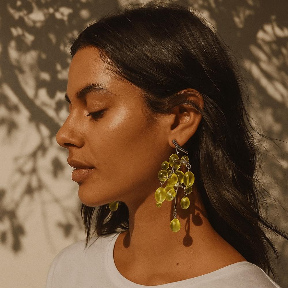 

1PC Long Drop Grapes Earrings Crystal Beaded Green Grape Ear Studs Grape Cluster Earrings Summer 1PC Ear Stud