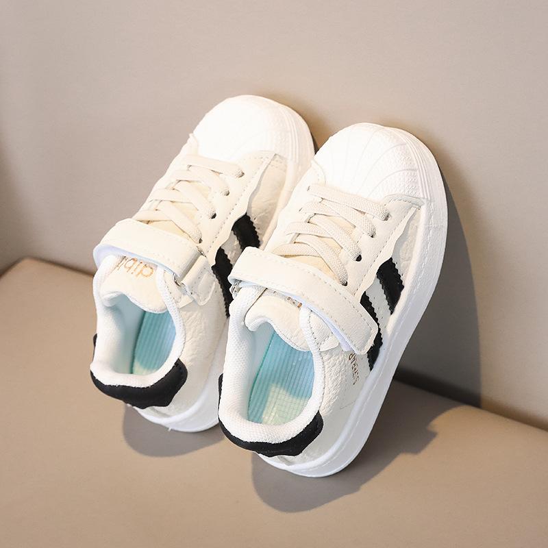 

Детская парусиновая обувь весна и осень новая мужская и женская спортивная обувь детская внешнеторговая белая обувь для мальчиков детская обувь с мягкой подошвой 22-26 yards one hand shot 5 pairs белый