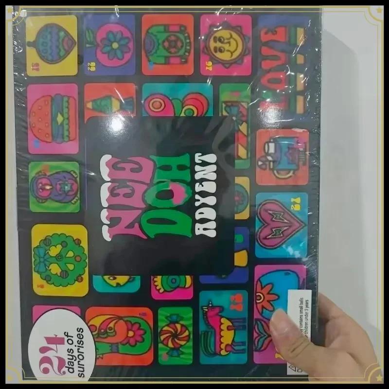 NeeDoh Adventskalender Geschenk für Teenager 24 Tage 3D PVC Puppen Countdown Weihnachten Neujahr Überraschungsgeschenke