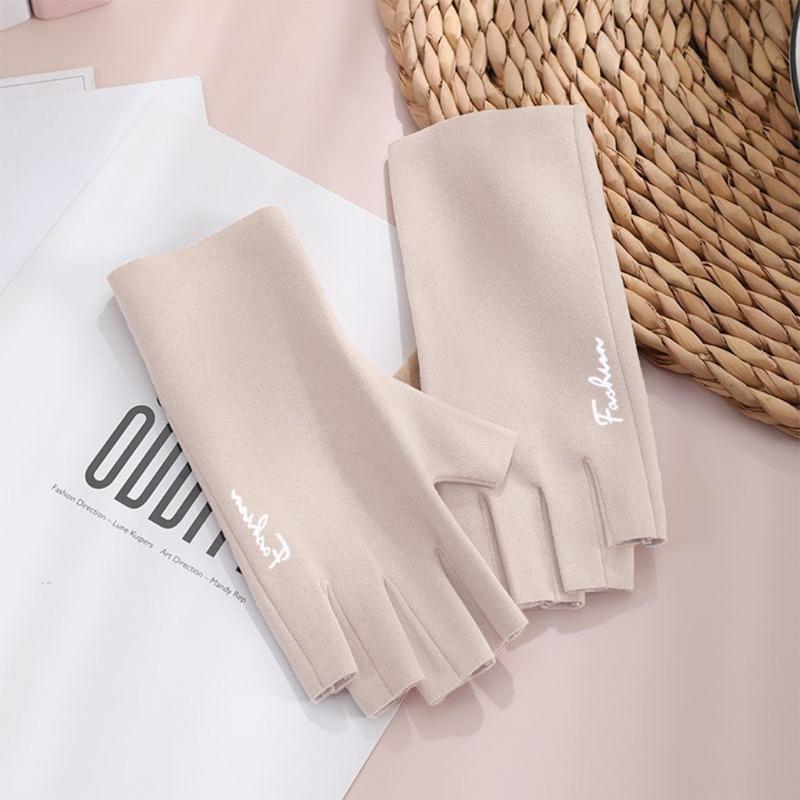 Half finger thermal gloves, heat storage German velvet windproof gloves, flexible writing mittens, cute girls' cold-proof gloves