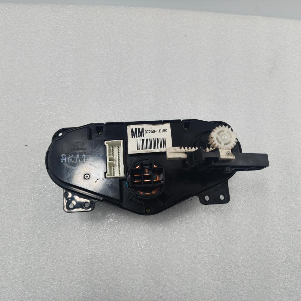 Air conditioning Control Panel Car Heater Control Switch For Hyundai Accent 2005-2011 Climate Switch Assembly A