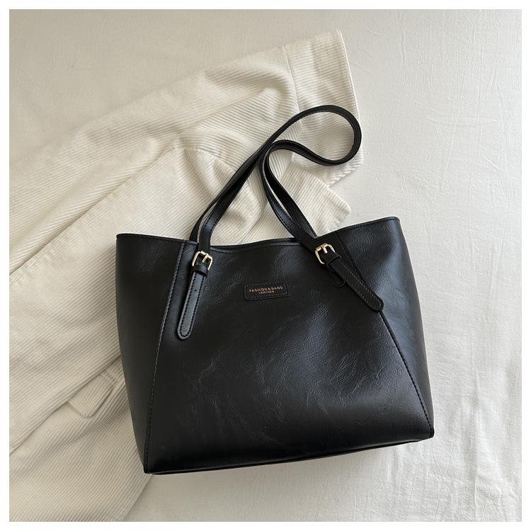 2025 Retro Korean Style Chic Large Capacity Solid Color Womens Shoulder Tote Bag