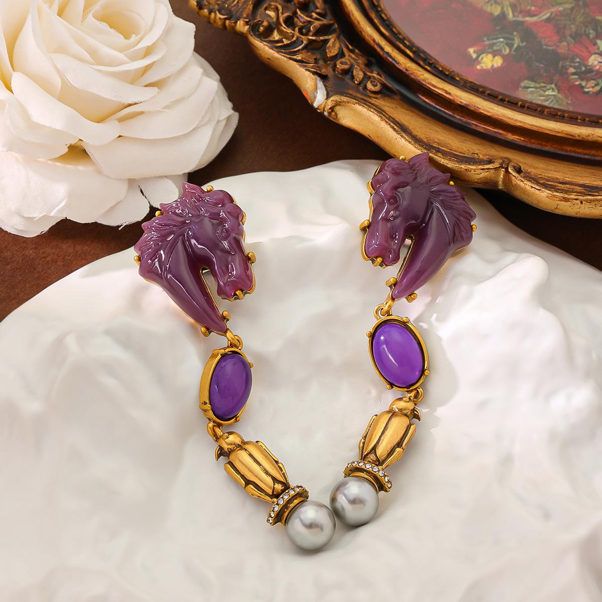 

Vintage Earrings High-end Goods Court Style Retro Unrestrained Exaggerated Sexy Horse Head