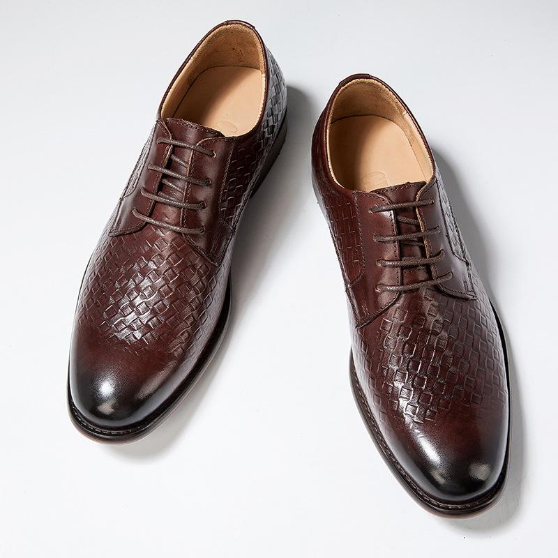 

Men s shoes 2025 spring new men s light luxury high-end large-size leather shoes travel fashion low-heeled casual shoes 44 коричневый