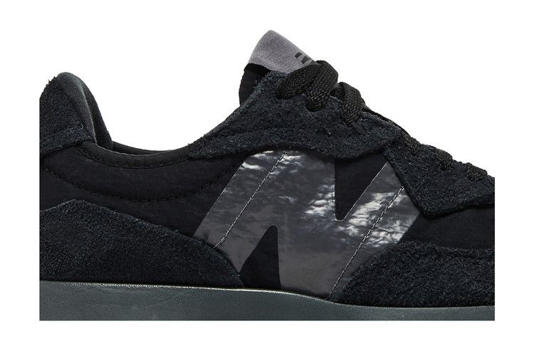 New Balance 327 Phantom Black