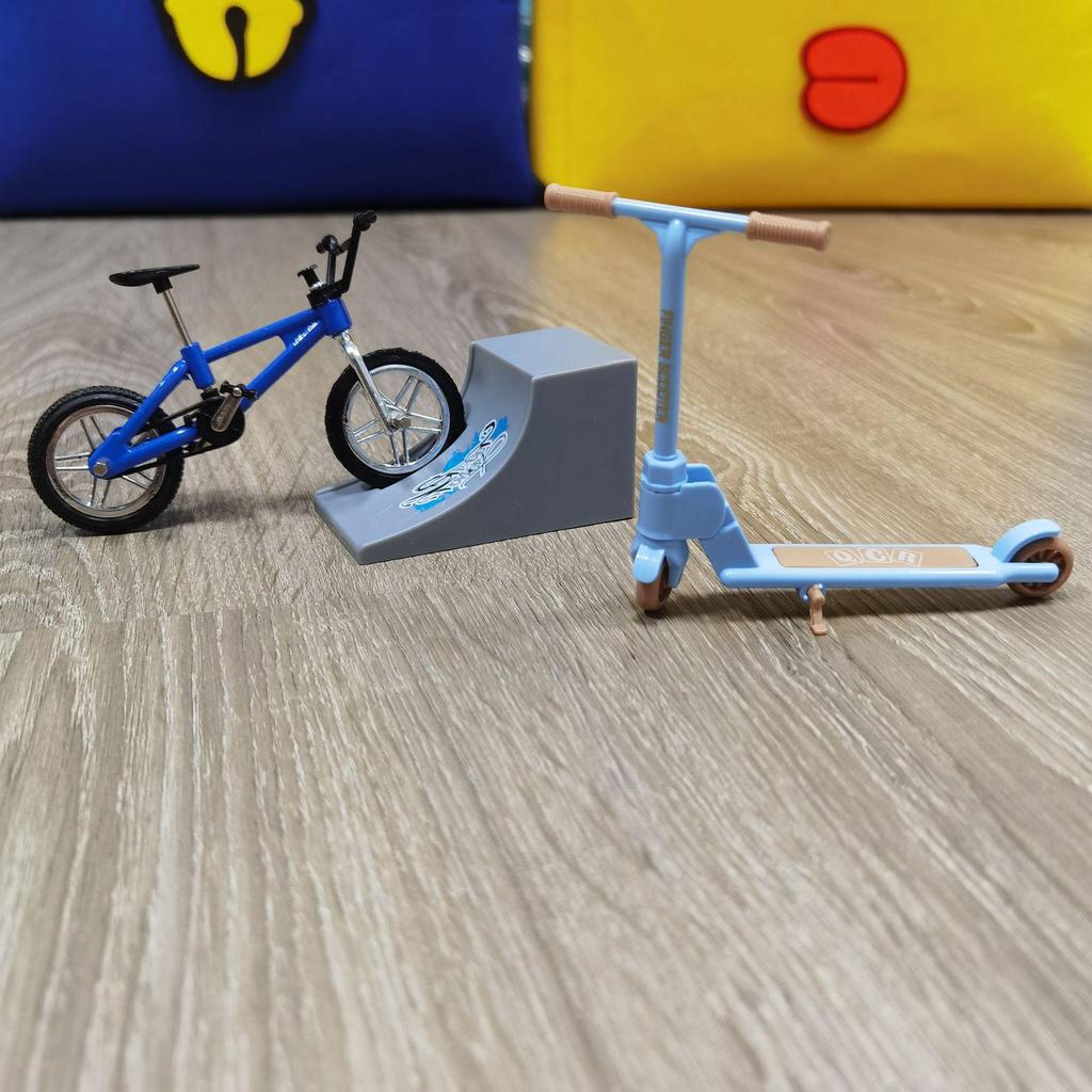 Mini Finger Bike and Skateboard Toy Set